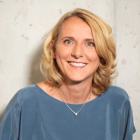 Katja Ihde - MSA® MotivBeraterin, Business Coach BC®, Wirtschaftsmediatorin BMWA®, Autorin, Rechtsanwältin, Kursleiterin Coaching & Mediation | WINGS-Fernstudium