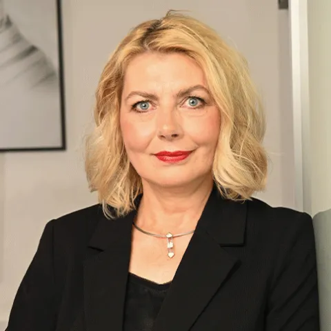Britt Seitz - Dozentin MBA Angewandte KI | WINGS-Fernstudium