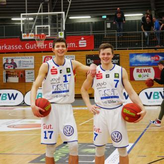 Profibasektballer und WINGS-Studierende Lars Kamp und Marius Behr